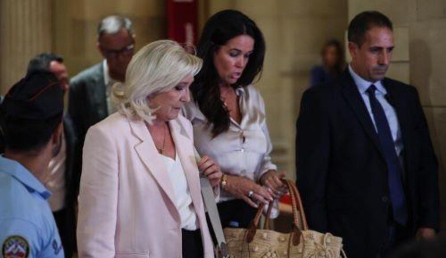imagen de Marine Le Pen condenada: deberá llevar tobillera electrónica