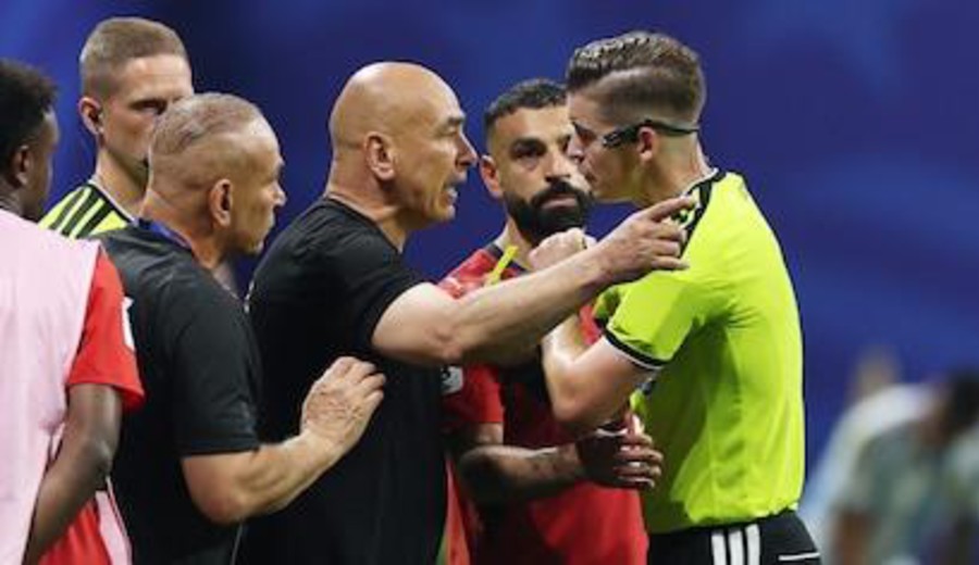 imagen de "El partido estuvo arreglado": Duras acusaciones del técnico de Egipto contra Argentina y la FIFA tras la eliminación