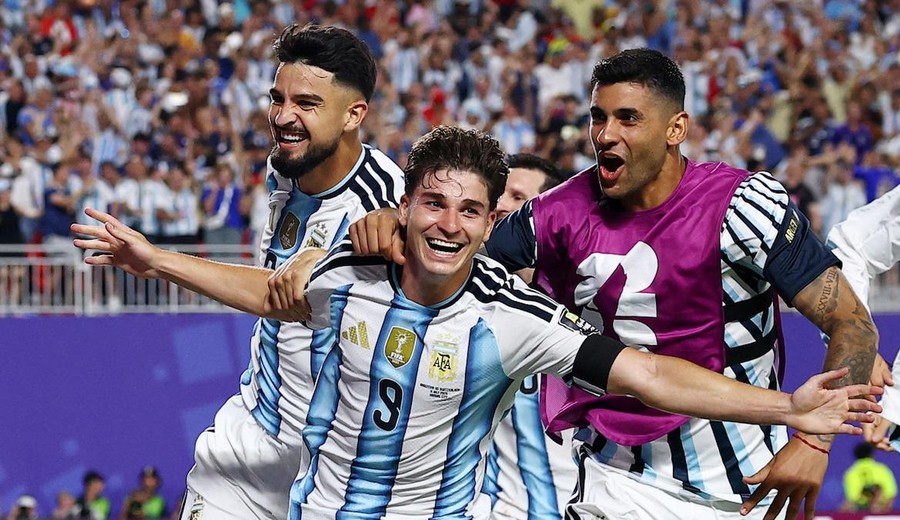 imagen de Argentina volvió a sufrir, pero venció a Suiza en el suplementario y jugará las semifinales del Mundial ante Inglaterra
