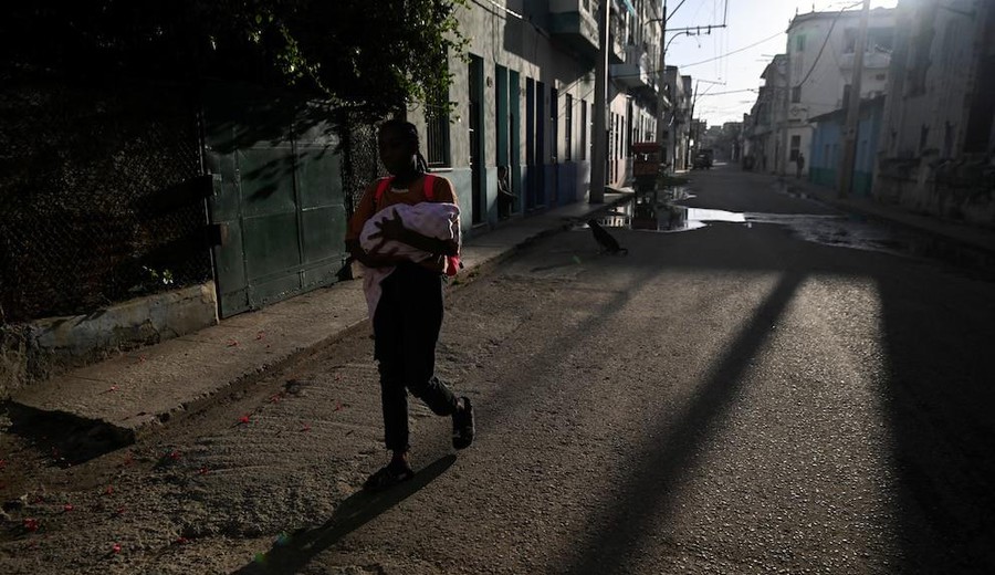 imagen de Crisis demográfica en Cuba: nacimientos cayeron a un mínimo histórico y las muertes casi duplicaron esa cifra en 2025