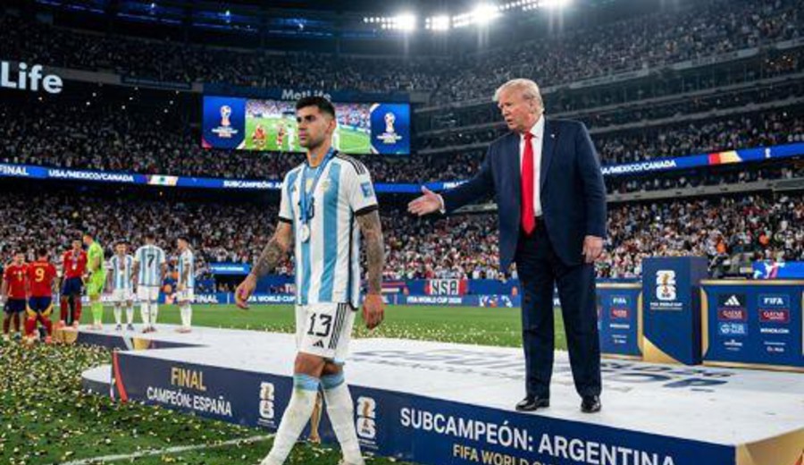imagen de Política y fútbol, una mezcla explosiva. Esteban Valenti