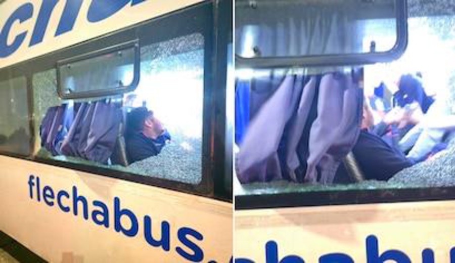 imagen de Uruguay: ataque a balazos a los micros de los hinchas de Tigre tras el triunfo ante Nacional