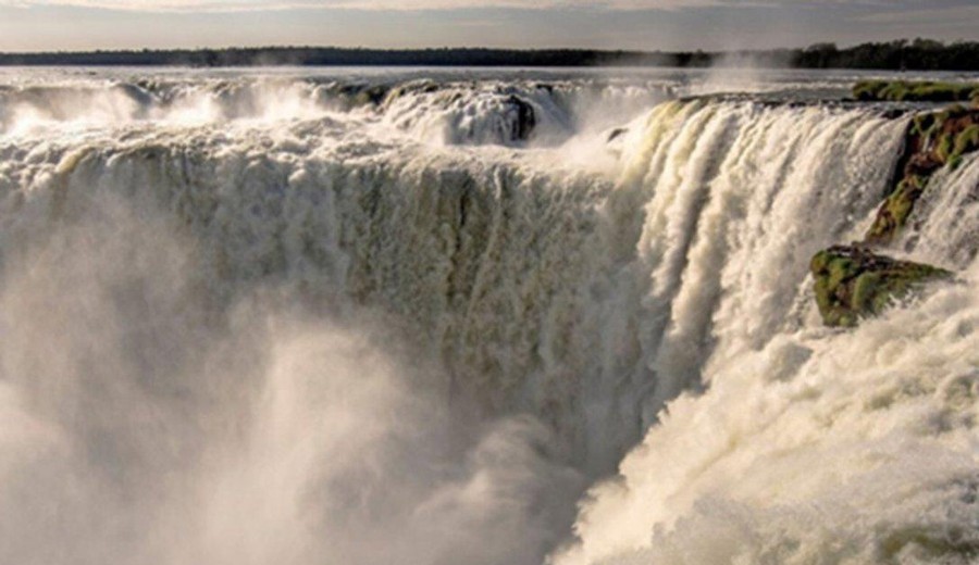 imagen de Cataratas del Iguazú: La Garganta del Diablo cerrará por tiempo indeterminado ante el riesgo de nuevas crecidas