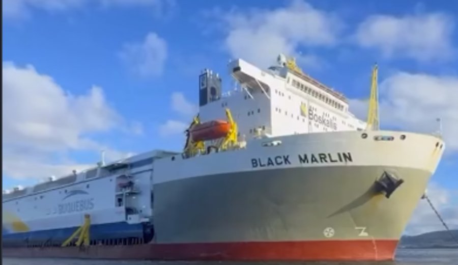 imagen de El “China Zorrilla” inició su viaje hacia el Río de la Plata a bordo del Black Marlin