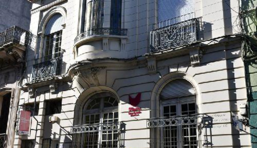 imagen de AEBU: 2027 en el Jardín y Extensión Escolar