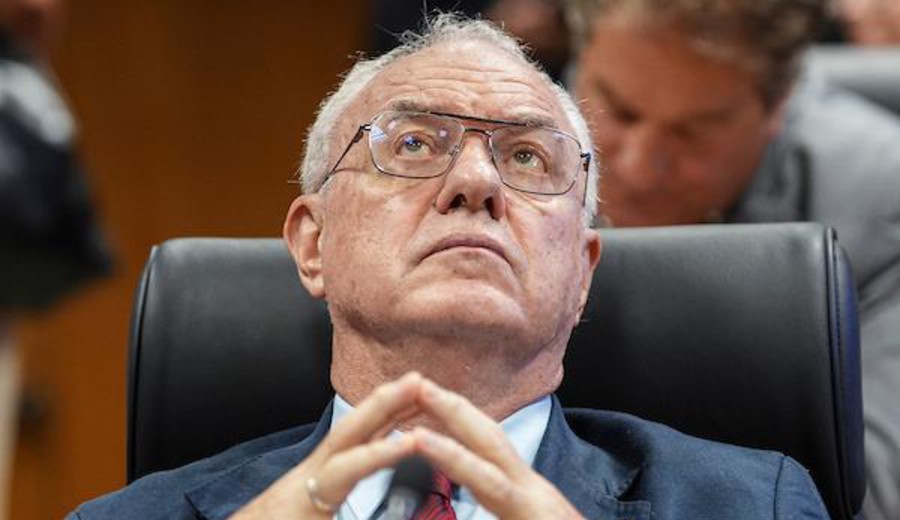 imagen de Lubetkin admite que se dañó el vínculo con el FA y promete "más información" para recuperar la confianza