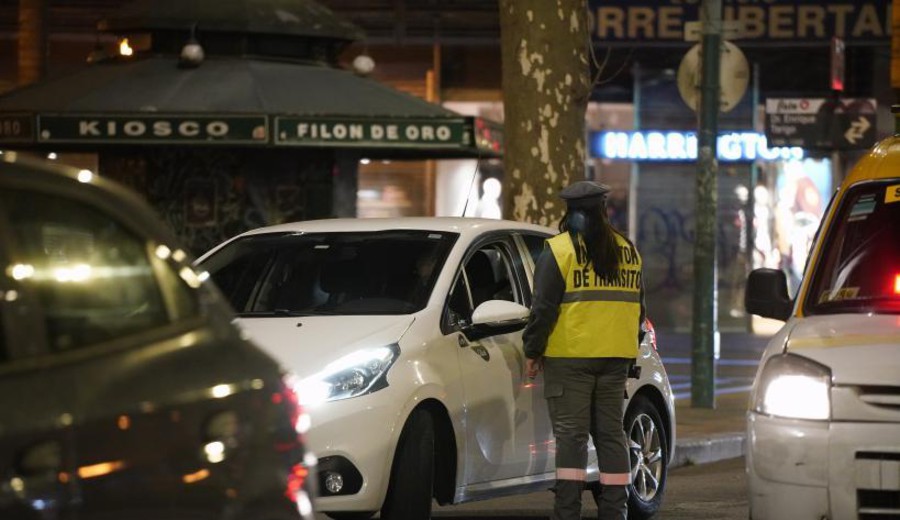 imagen de Intendencia fiscalizó 2.546 vehículos y realizó 129 inspecciones durante la Noche de la Nostalgia
