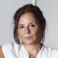 imagen de La espada y el escudo. Claudia V. Rocca