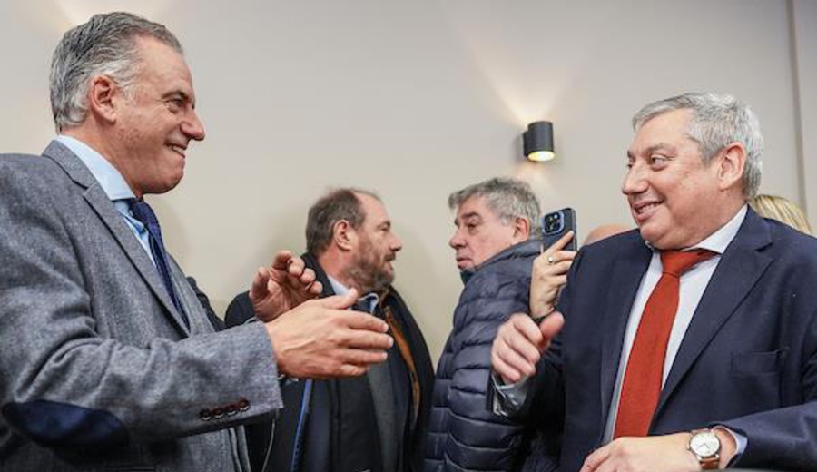 imagen de Carlos Enciso marca distancia: "Tiempo para criticar vamos a tener"