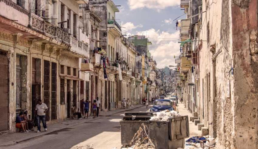 imagen de Cuba después de la Revolución: el desafío de no vivir contra el pasado