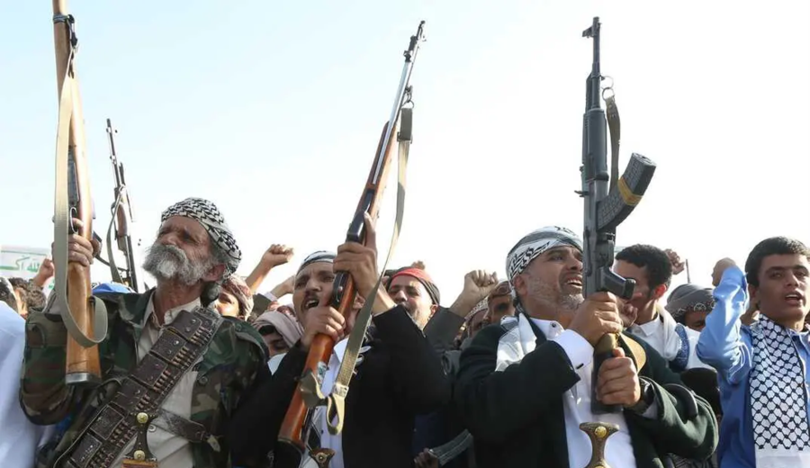 imagen de Ofensiva hutí deja más de 500 soldados muertos y desplaza a 82.000 personas en Yemen