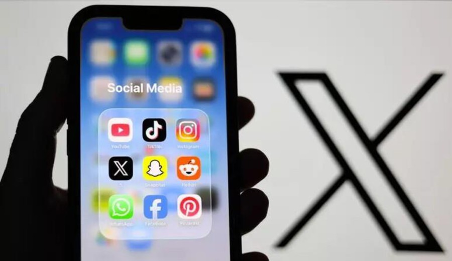 imagen de La Unión Europea aprueba la Ley de la Infancia, una "prohibición de redes sociales para menores de 13 años"