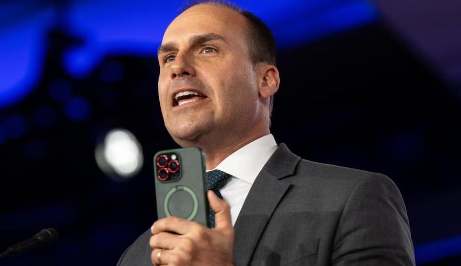 imagen de Expulsado de la Policía Federal Eduardo Bolsonaro, hijo del expresidente de Brasil, por abandono de funciones