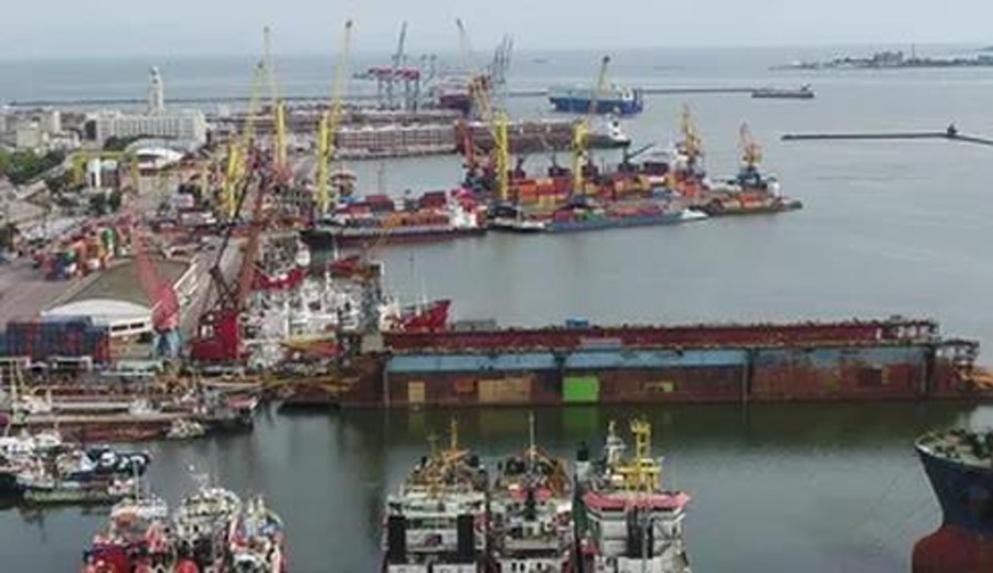 imagen de Cámaras empresariales exigen una solución urgente ante los 44 días de paros en el Puerto de Montevideo