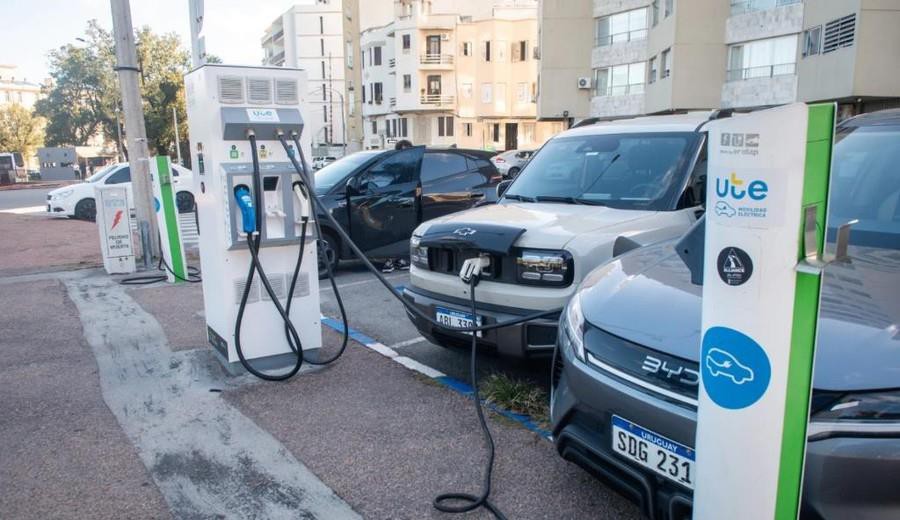 imagen de Uruguay lidera la expansión de los vehículos eléctricos en América Latina