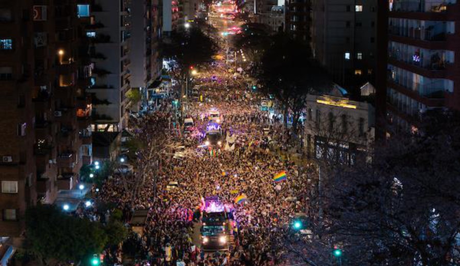 imagen de "Vivir con dignidad, existir con orgullo": Se llevó a cabo otra multitudinaria Marcha por la Diversidad