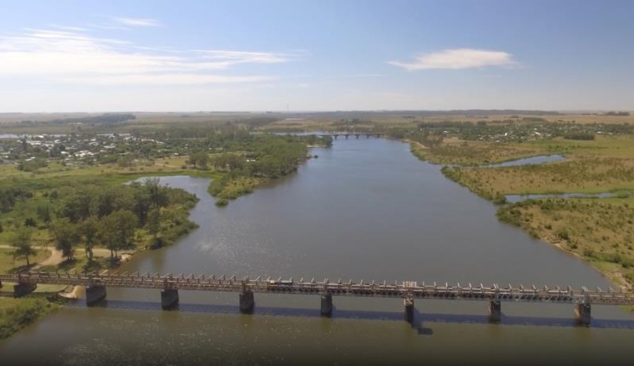 imagen de El Ferrocarril Central mira al norte: recuperarán puente clave sobre el río Negro
