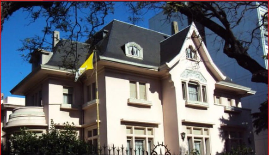 imagen de León XIV dormirá donde lo hizo Juan Pablo II: en la Nunciatura de Montevideo