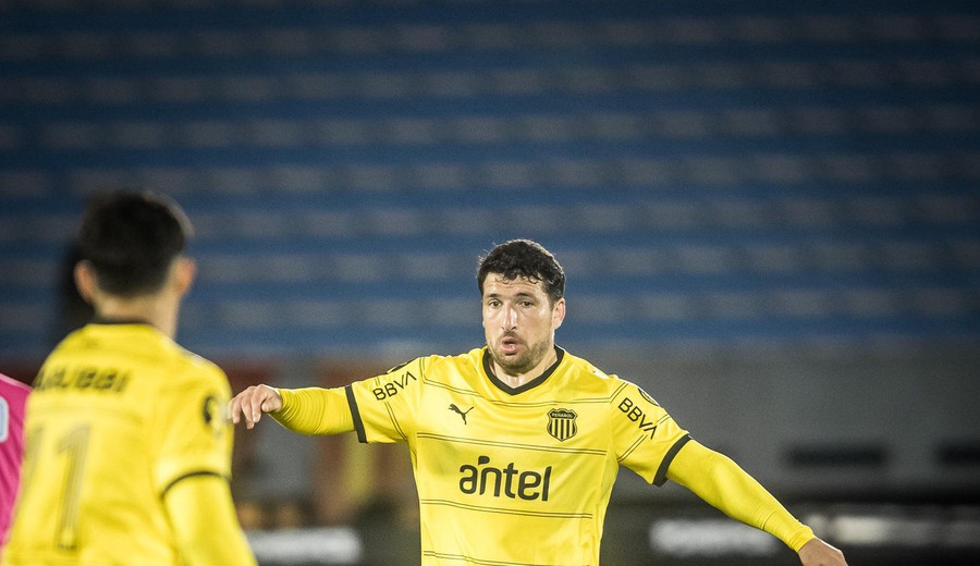 imagen de Peñarol empató 1-1 con un gol agónico y rescató un punto ante Progreso