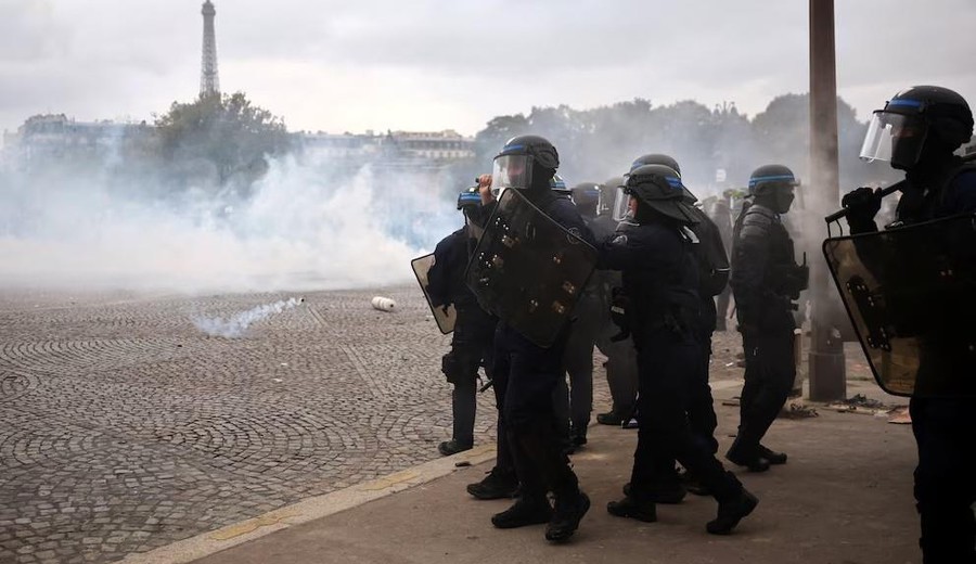 imagen de Cientos de miles de personas se manifestaron en Francia en la quinta jornada de protestas estudiantiles