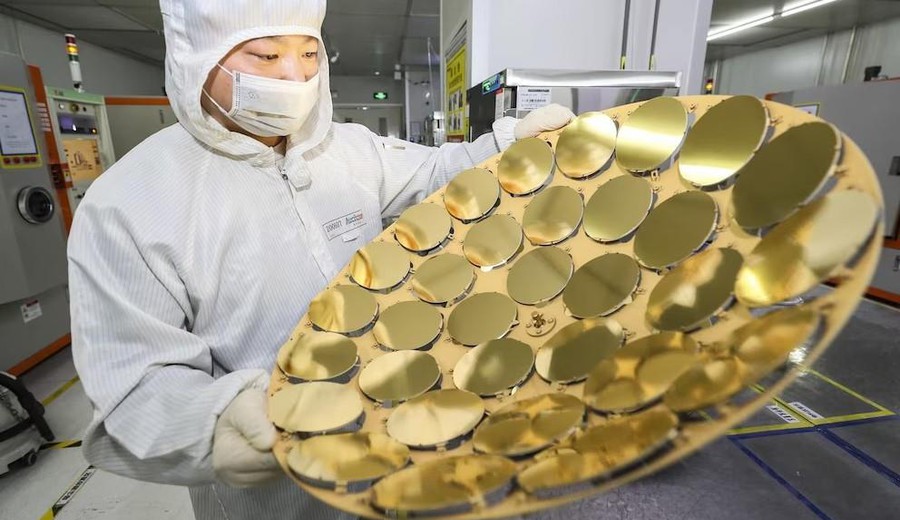 imagen de China propone restringir la exportación de algunas tecnologías de IA, biomedicina y energía fotovoltaica