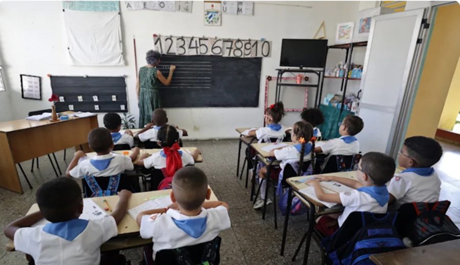 imagen de Cuba recurre al sector privado para sostener la educación pública