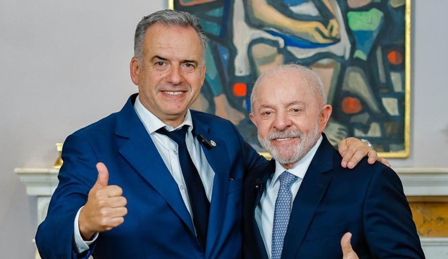 imagen de Orsi felicitó por el triunfo a Lula, “un amigo”