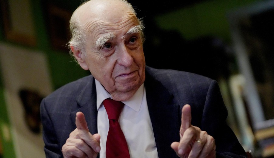 imagen de Sanguinetti duro con Milei: mostró preocupación por su “deriva psicológica tan desajustada”